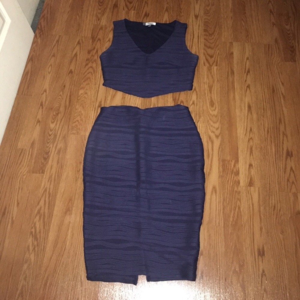 Jennifer Lopez Navy Skirt Set size Medium